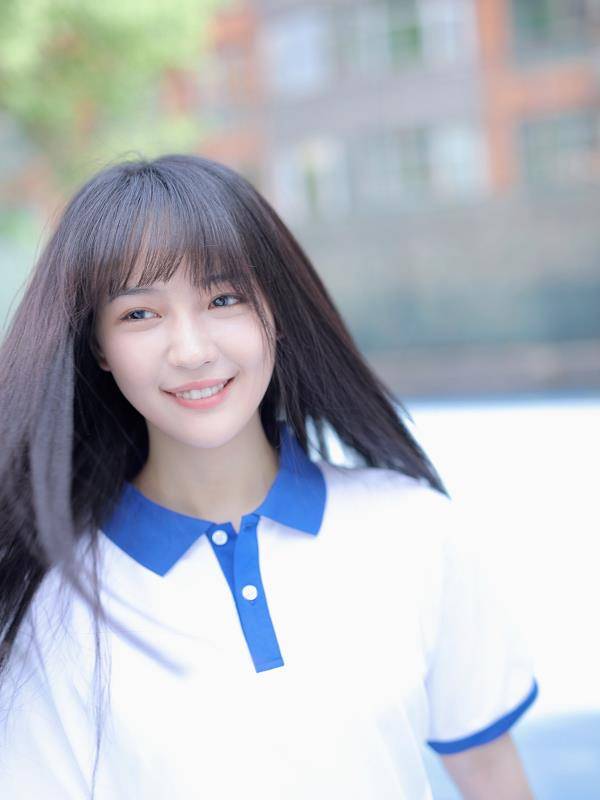 形象|秦牛正威果然是天使一样的女孩,清纯校园妹造型,还挺让人心动的
