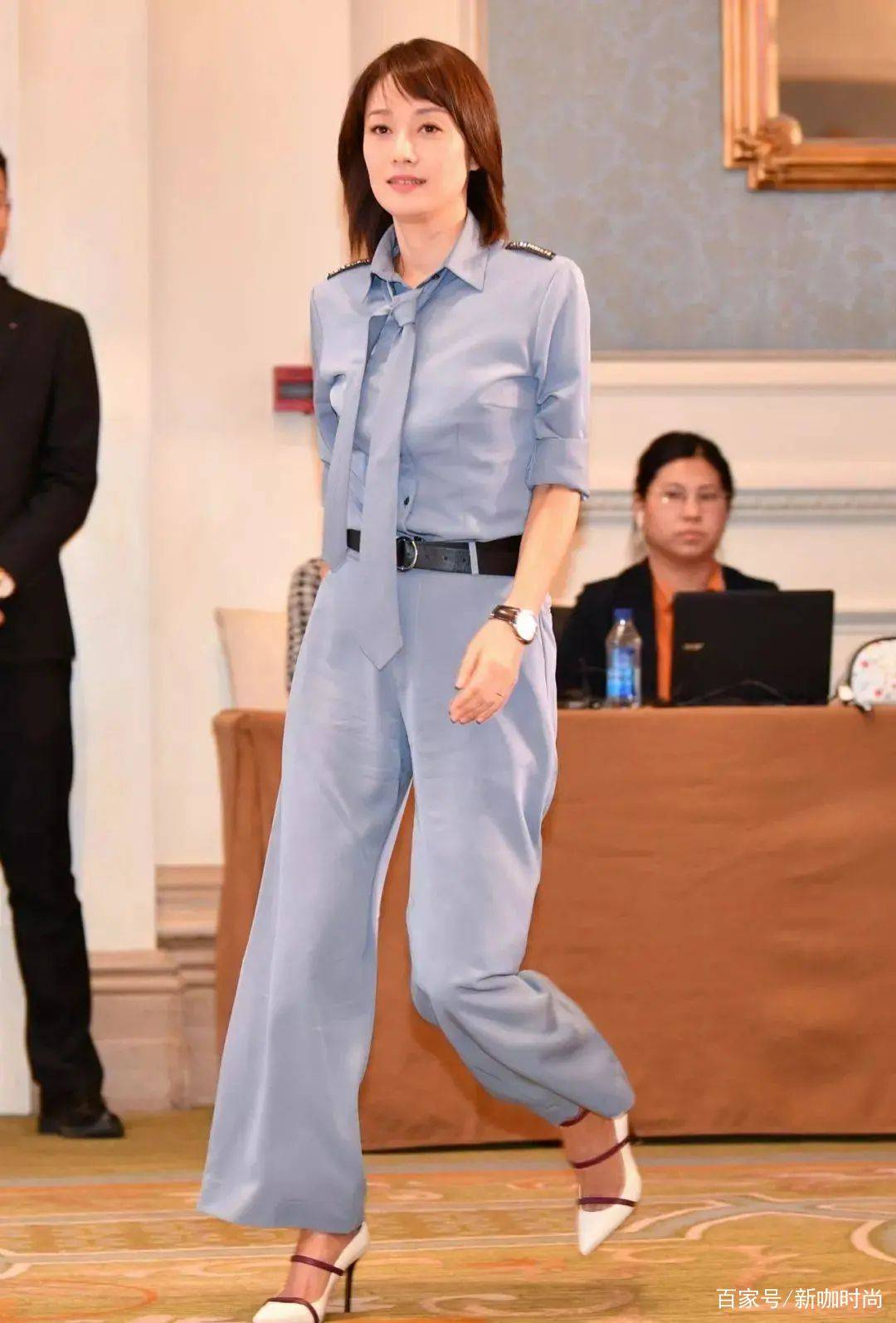 马伊琍|强强联手就是不一般!马伊琍袁泉合体拍大片,演绎知性知性魅力