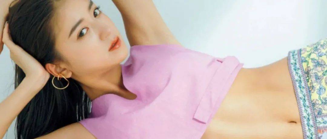 元素|肚子肉肉的人，买夏装要选对“4个元素+1个版型”