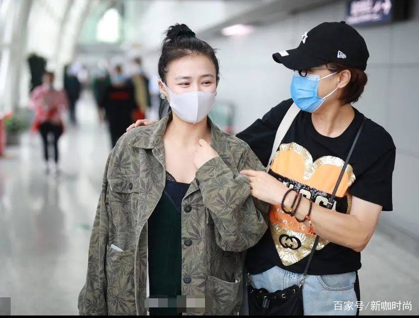 模板|马思纯瘦了十斤果然不一样，古着感外套搭长裙，堪称潮流模板