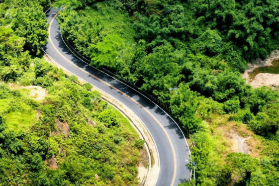 肇庆新建公路逆天了！途径2大自然景区，惠利村民发展经济与环境