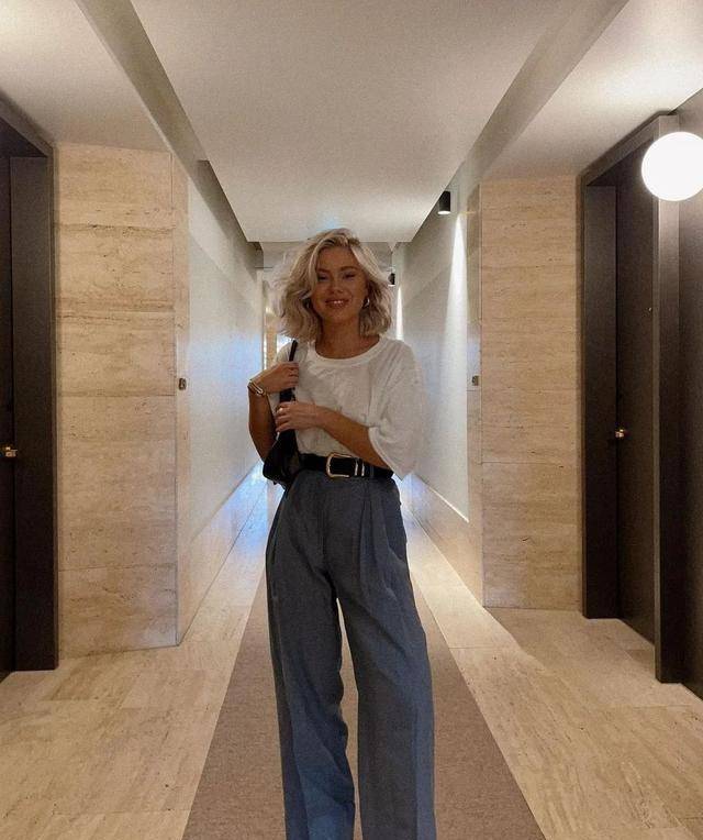 下装|建议中年女性,尽量少穿紧身裤!多穿这3种“下装”,优雅又时髦