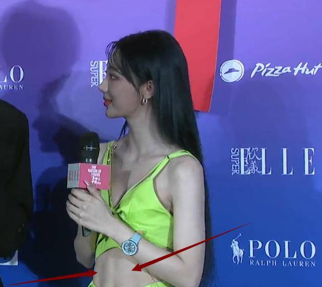 腹肌|ELLE红毯生图：杨幂闪光裙好辣，李紫婷腹肌好绝，周笔畅小露肋骨