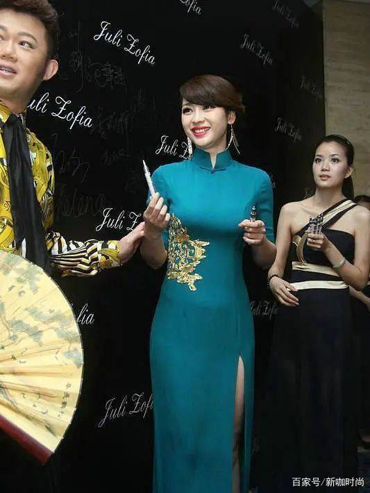 鲜明风格|柳岩罕见穿旗袍,勾勒完美曲线,这才能叫“3D”身材