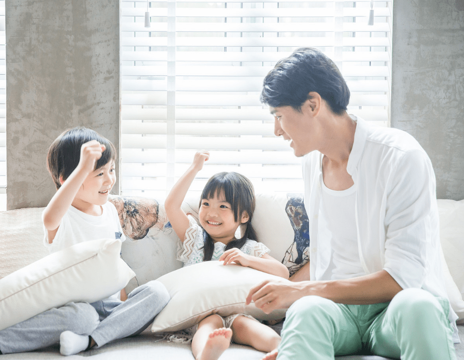 成长|麦当劳里的这对姐弟，是当下二胎家庭的“缩影”，两个都不成气候