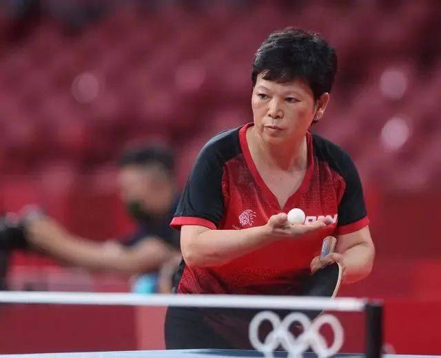 58岁华裔阿姨代表卢森堡出征，憾败韩国选手，多次表示仍是中国心