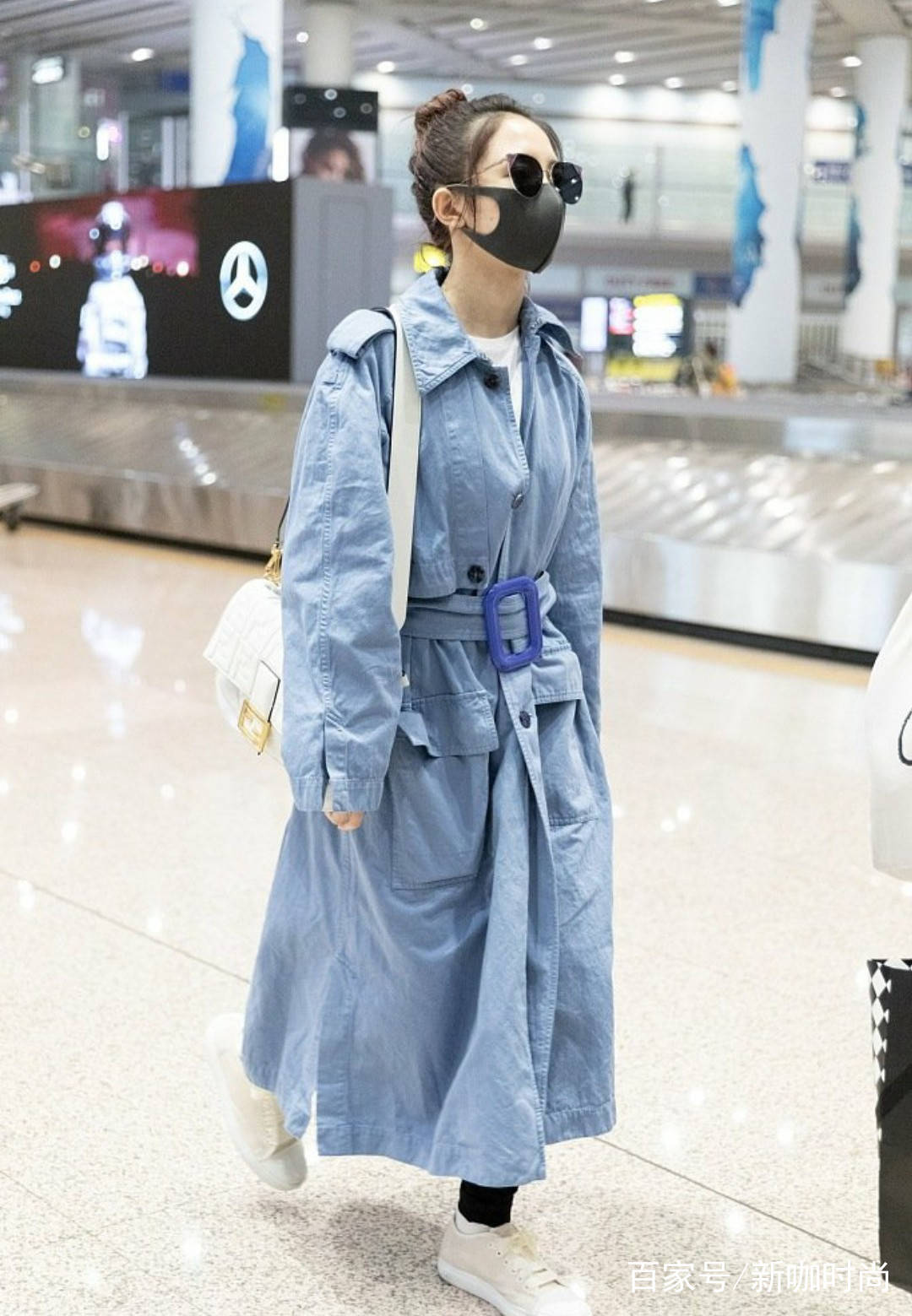 风衣|梨形身材的女生穿风衣,避免孟美岐这样的款式,显胖又邋遢