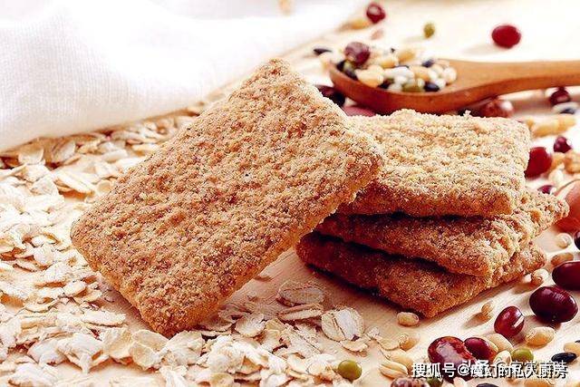 几类|减肥真的就不能吃零食吗？以下几类零食常吃也无妨，关键要分清