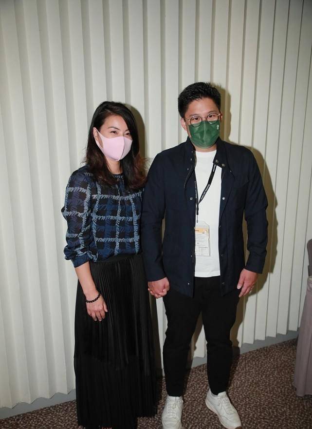 郭晶晶|郭晶晶的阔太气质美了，造型轻熟沉稳，和霍启刚一起有人妻范