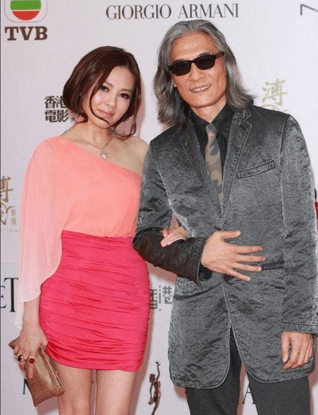 下半身|李丽珍这配色真大胆，蜜桃粉配芭比粉，不仅不显俗，意外减龄洋气