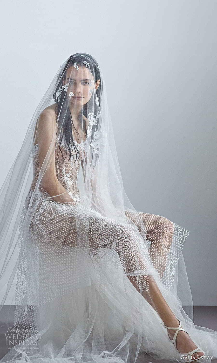 丝绸|Galia Lahav Pret-A-Porter 2022 ＂Lumière＂ 婚纱系列 清爽的现代新娘嫁衣