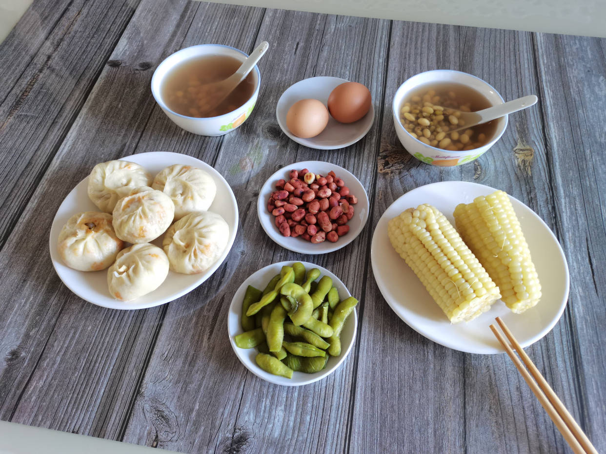 原創吃習慣了家裡的粗茶淡飯,丈夫給錢讓去星級酒店吃早飯,我不去