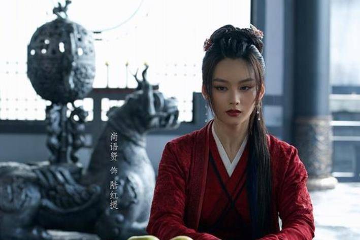 角色|尚语贤扮演《唐探》中的Kiko,卸掉浓妆后,堪称“国民初恋”