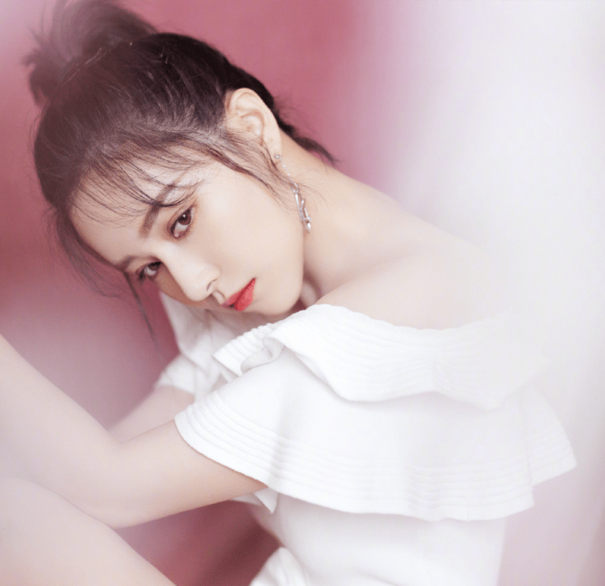 演技|因分手上热搜的阚清子，演技炸裂，衣品超好