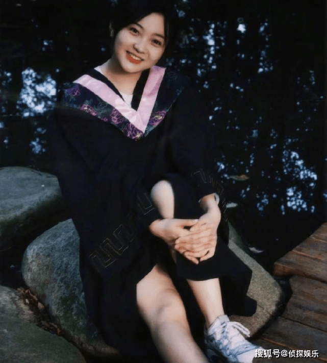 原创林妙可晒古风写真穿汉服卖萌优雅淑女无修图旗袍暴露真实身材