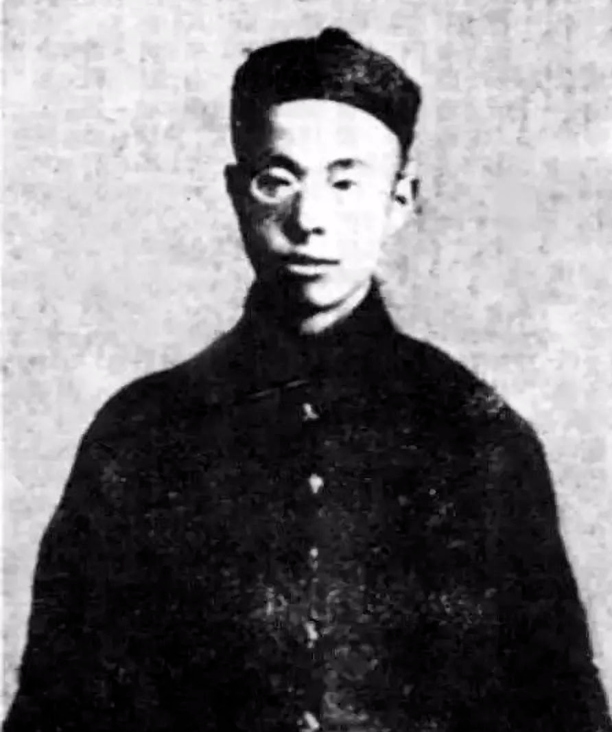 清末富二代,为了革命刺杀恩师,最后被师娘下令挖心处死_徐锡麟