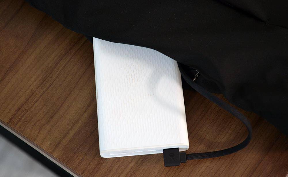 科技|羽绒服加入电热毯？90分玩起黑科技，可抵御东北零下30度寒冬