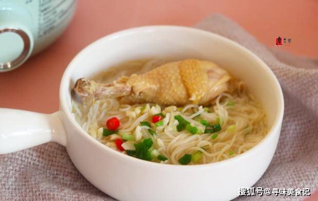 鸡汤|天越冷越馋的早餐,每次吃完1碗还想来一碗,营养又滋补,太鲜了