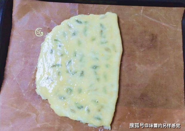 做法|自从学会这个小饼，早餐和零食不发愁，焦香酥脆超好吃，做法简单