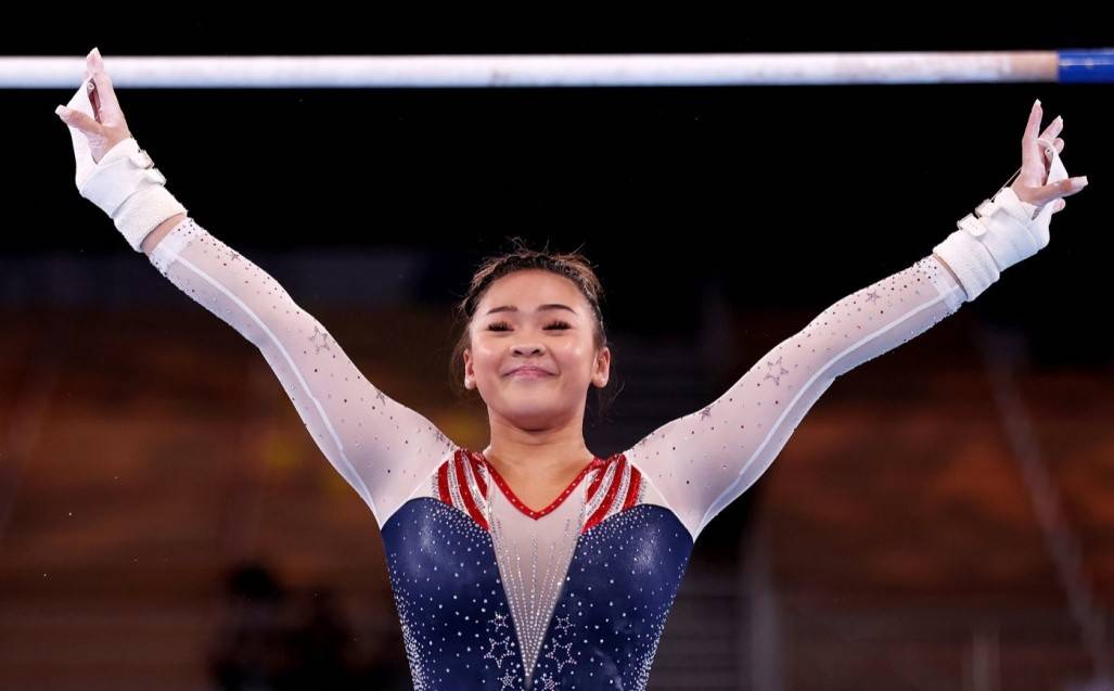 美国天才少女夺奥运体操全能冠军长着一副中国面孔她是苗族人