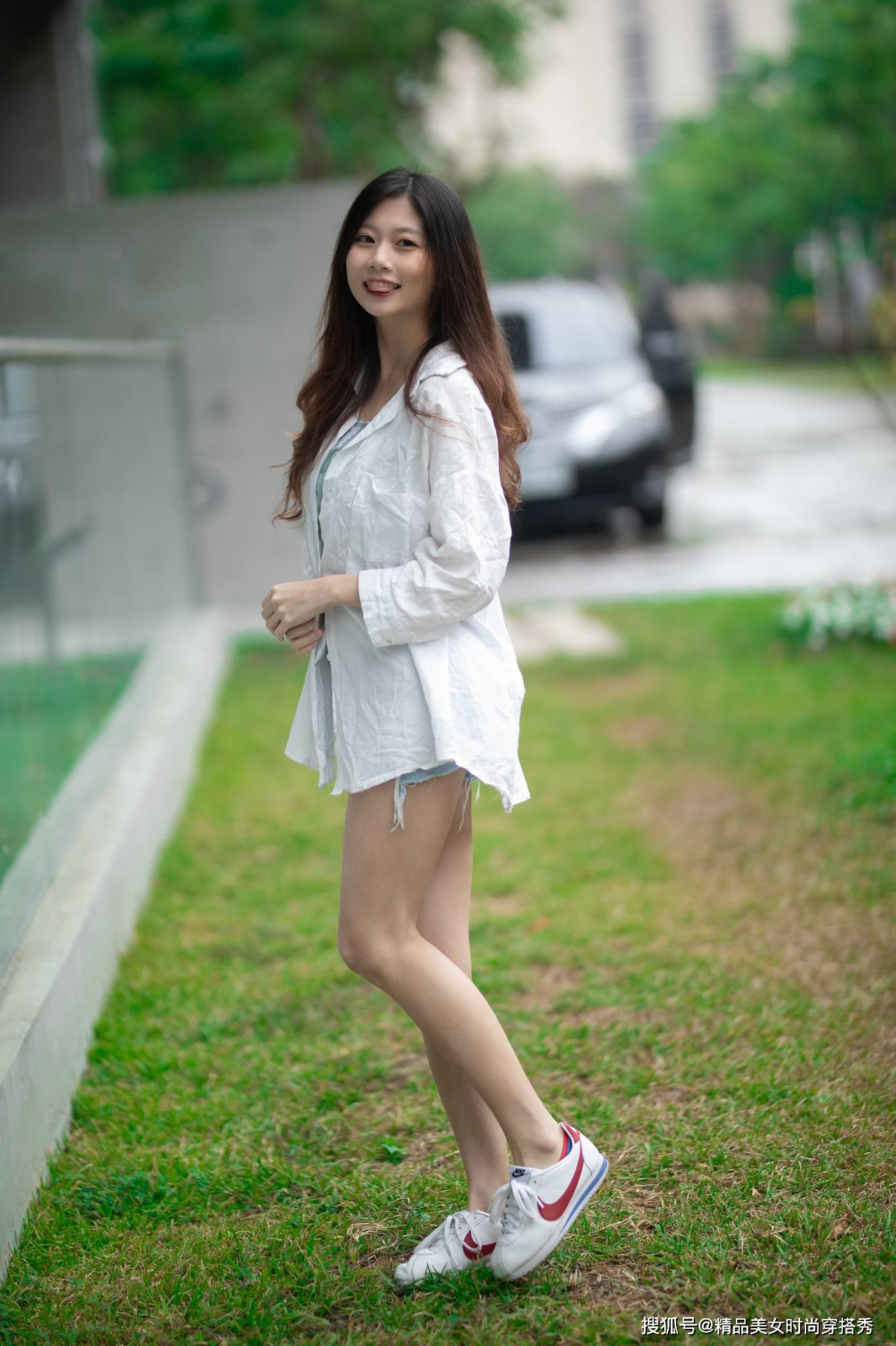 烤熟|夏日里最为清凉的穿搭单品，简约的款式却非常的个性时尚