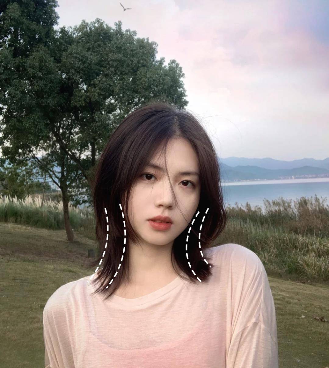 女生最显脸大的3款发型你可千万别剪