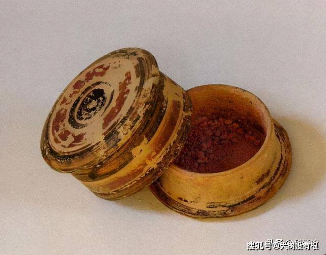眼睛|4000多年前人类就开始化妆，古埃及人为了美，甚至往脸上抹毒