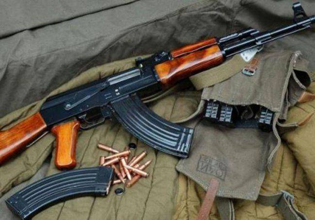 普通人用AK47能否秒杀一头老虎？1947年7月6日苏联开始生产AK47