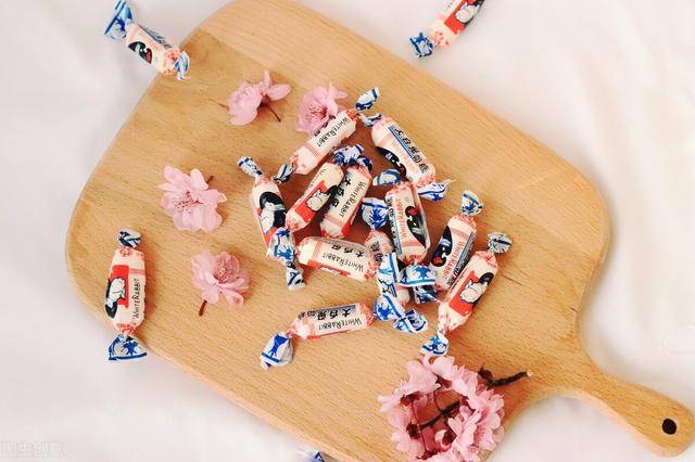 糖水|5款怀旧小零食，“麦乳精”上榜，00后几乎没见过，你都吃过吗？