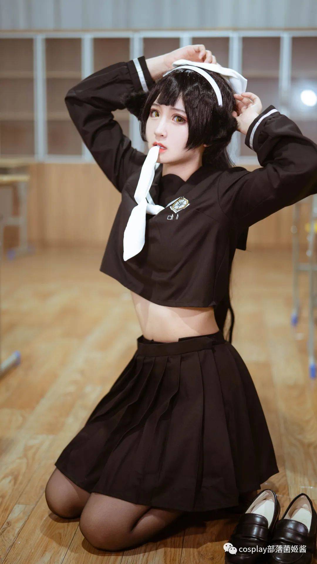 cos:碧蓝航线校园高雄獒cos正片@夏柠柠