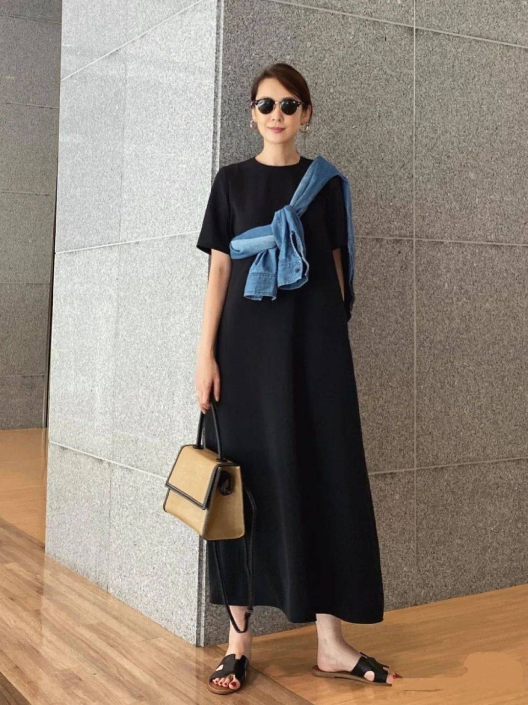 牛仔裤|这位日本大龄主妇的优雅打扮，看一次喜欢一次，简约高级又显气质