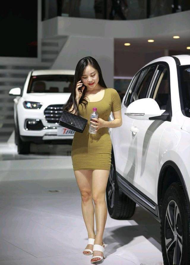 视觉|超级时尚的打底裤,精心挑选搭配的女生,洒脱时尚