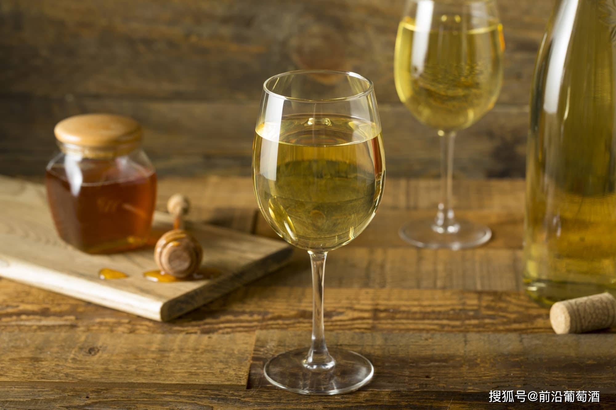 地区|贵腐酒（Noble rot wine）为什么那么贵？贵腐葡萄酒是如何酿造的？