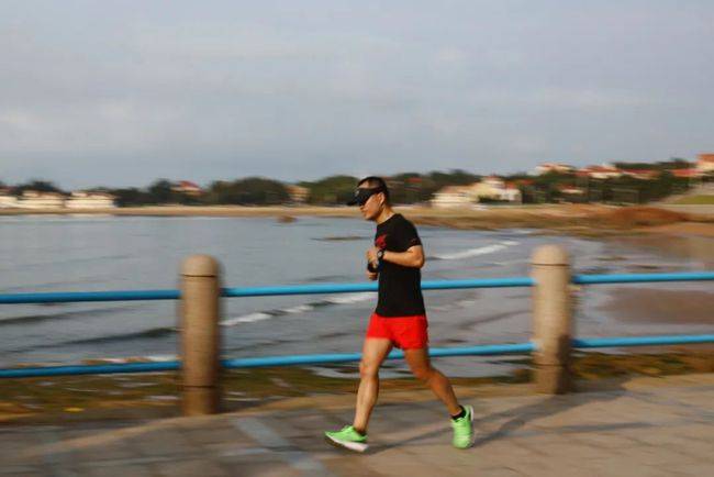 心脏|"三伏天"在晨跑的人很兴奋,但也很容易危险!!