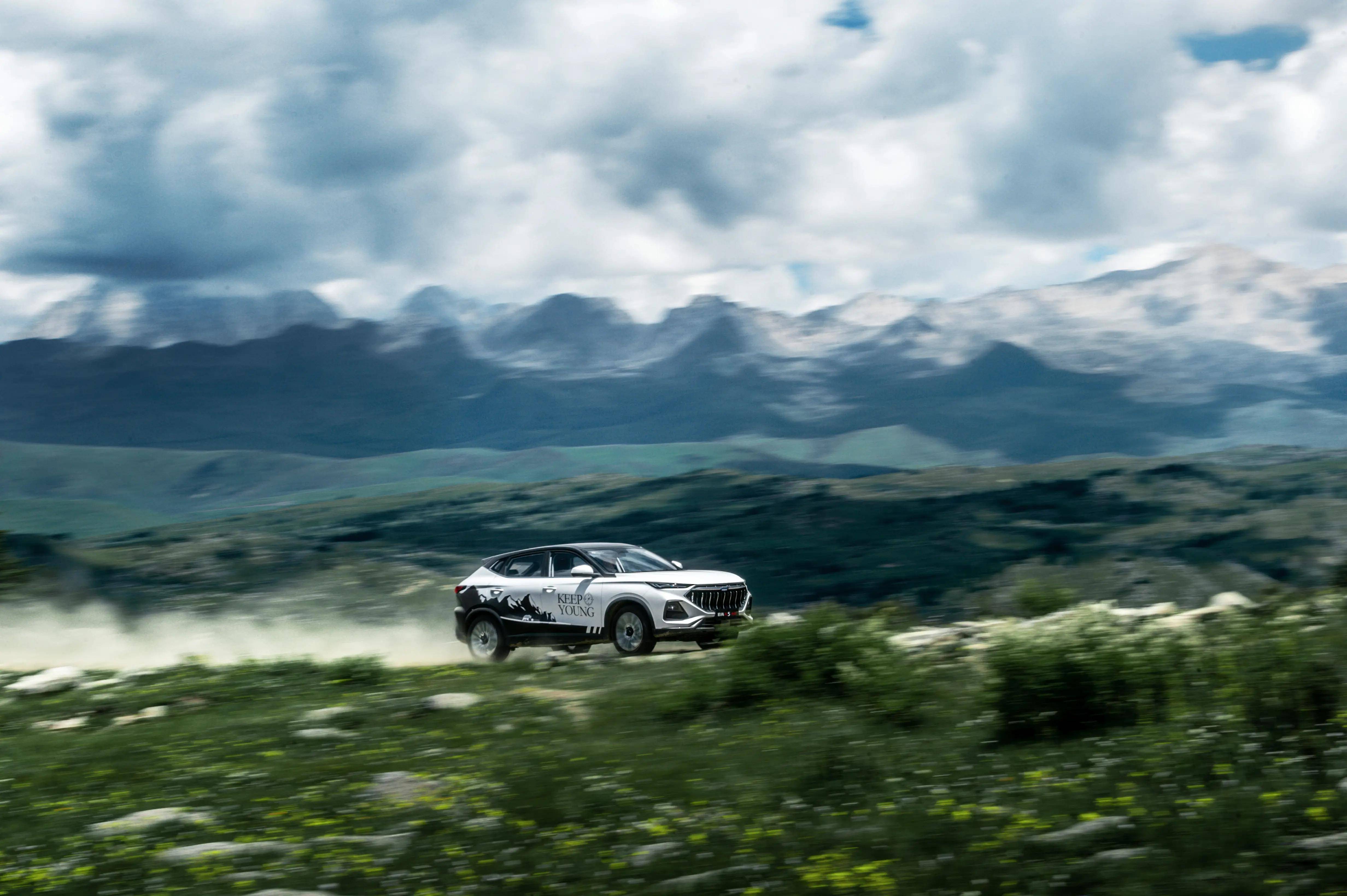 潮流新品来袭,欧尚x5青春版正式上市,限量996辆,售价9.09万元!