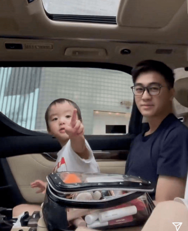 何猷君|奚梦瑶自曝孕期容貌焦虑，怕被说胖不敢露面，努力消肿效果甚微