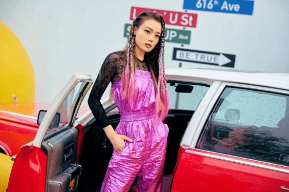 新歌|容祖儿新歌《So Fresh》音频MV上线 携手李斯丹妮打造动感夏日旋律