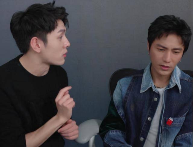 元素|陈坤与19岁儿子看起来真像兄弟!两人穿黑look太抢镜,陈坤比儿子还帅