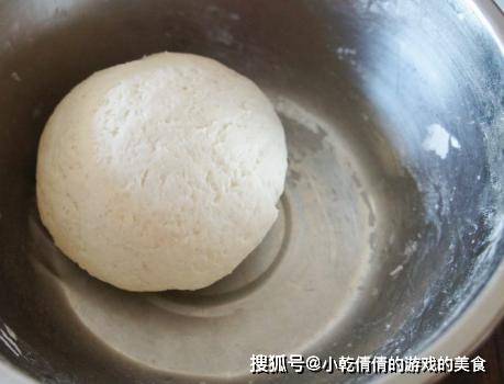 做法|烙饼的家常做法，外皮酥内香软层次还分明，步骤技巧详细告诉你