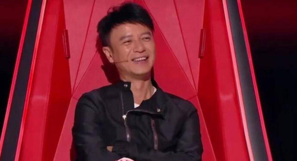 选手|《好声音》开播，李克勤竟遭谢霆锋没完没了地打电话，原因笑翻全场