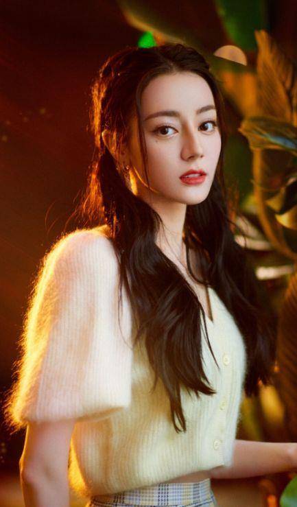 什么|《你是我的荣耀》还没完，热巴又一新剧开机，看清男主，给我冲！