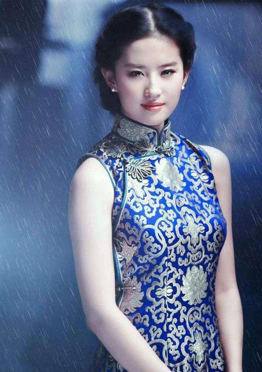 身材|适合穿旗袍的女人，身材符合这5个“特征”，瘦真的不在其中