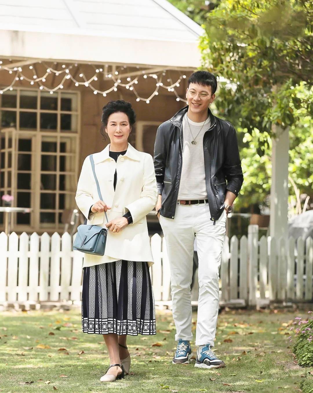 亮度|女人，你才60多岁而已，为何不穿得时髦一点，继续“臭美”下去