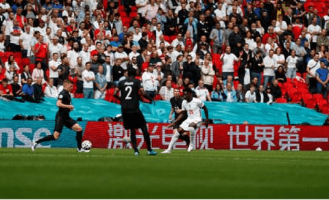 全球|暑期近视防控怎么做？海信激光电视来给家长朋友们支支招