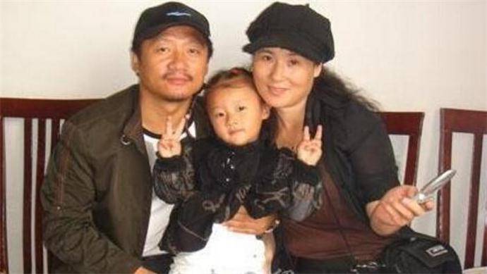 原创赵本山指定的接班人老婆被张艺谋看中唐鉴军有什么底气