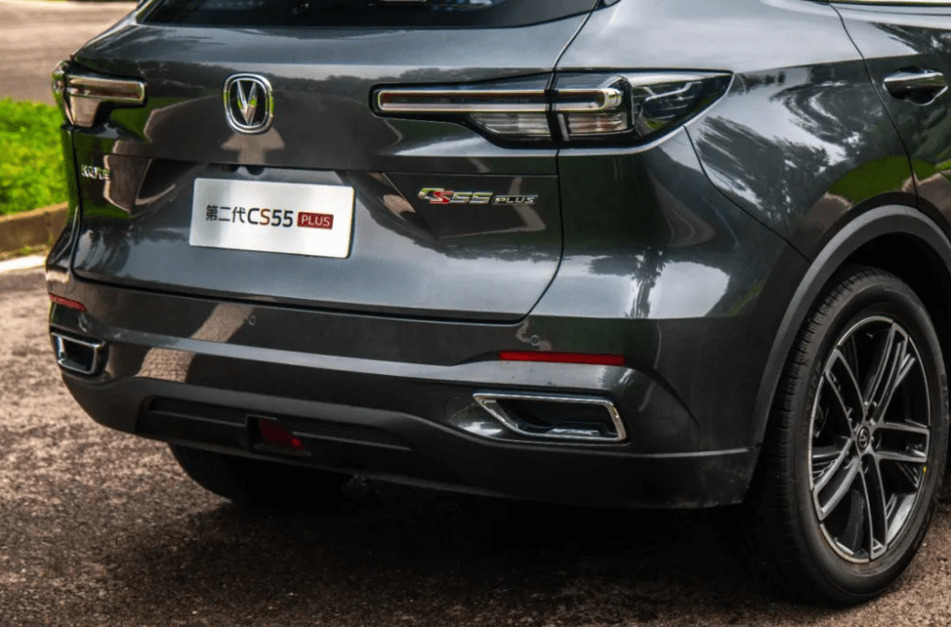 硬派且科技动力小幅升级第二代长安cs55plus预售1069万起