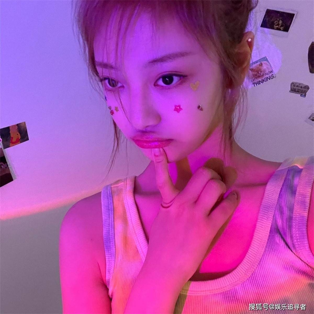 原创aespa宁艺卓晒照显瘦她越来越像blackpinkjennie了