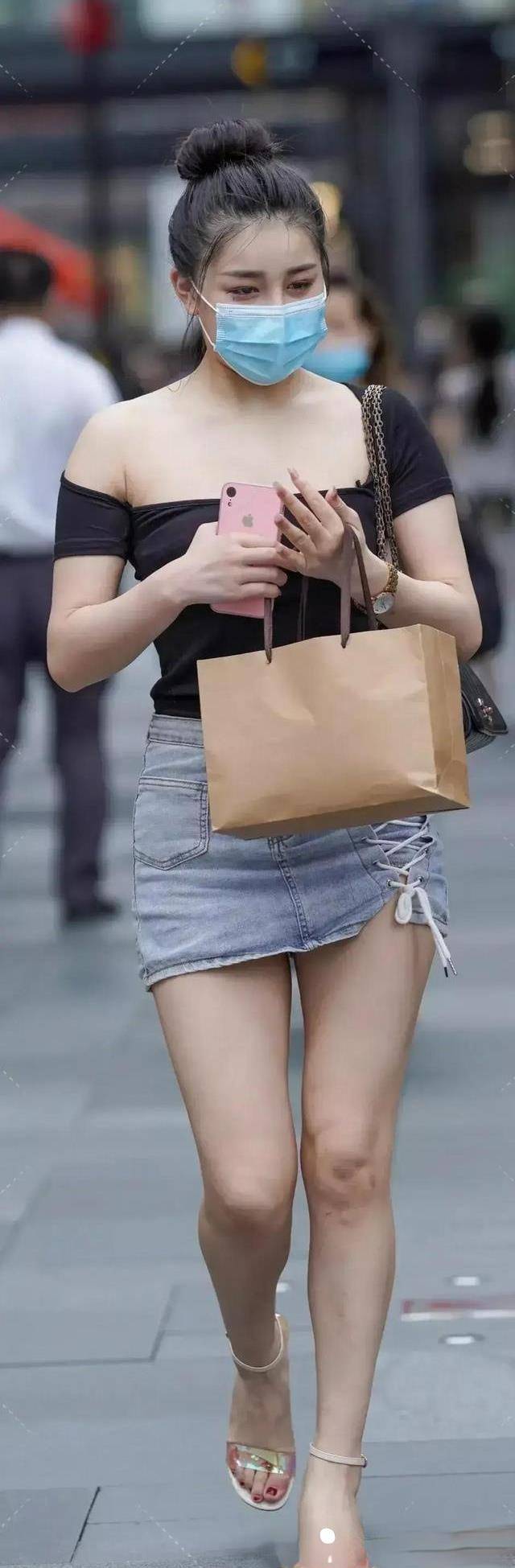 脚踝|时尚靓丽的打底裤展现出优雅的气质，舒适的个性，优雅的仪态