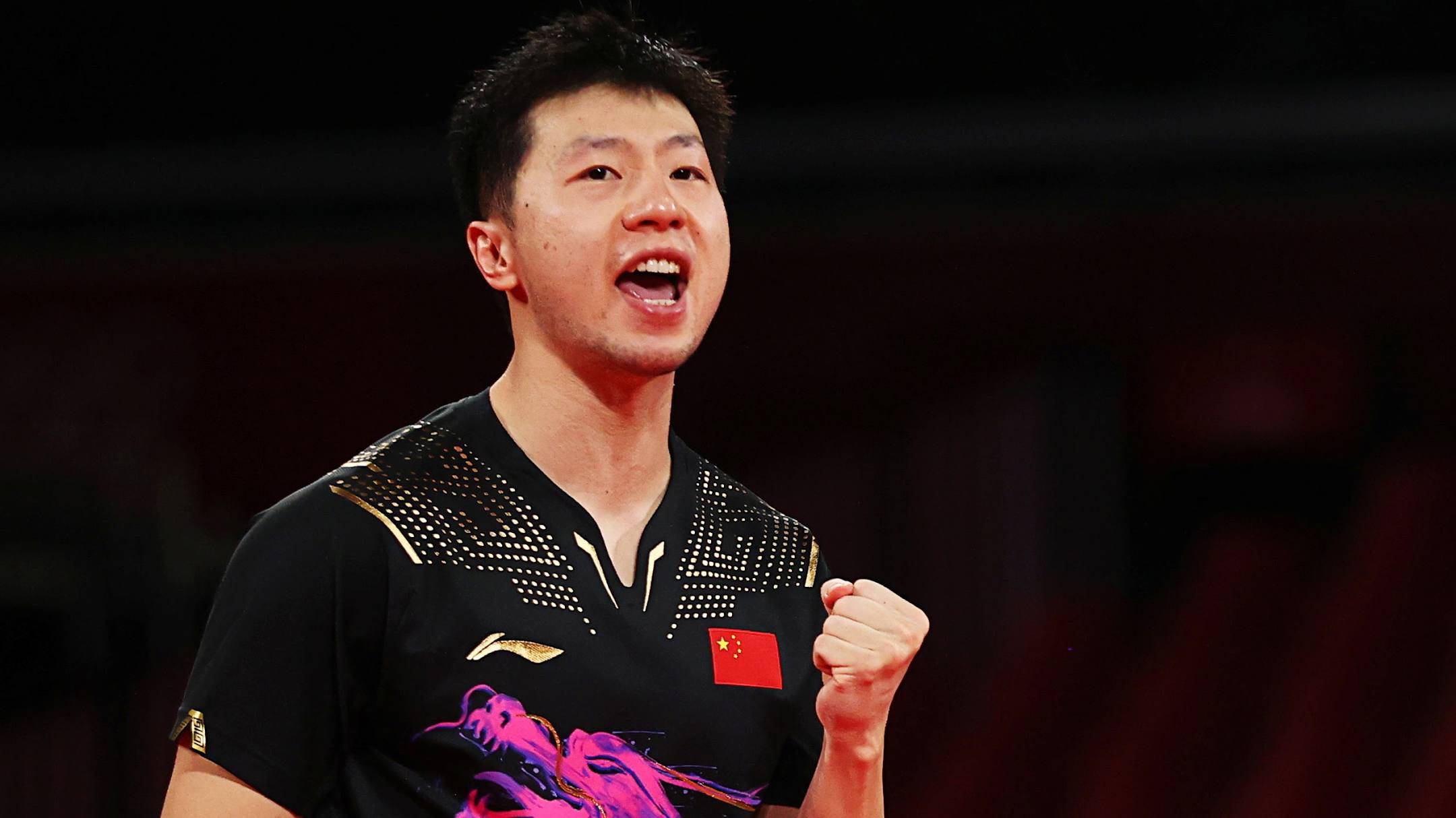 国乒三|张本获铜牌低头沉默！国乒三魔王举手欢呼，马龙C位刘国梁满意点头