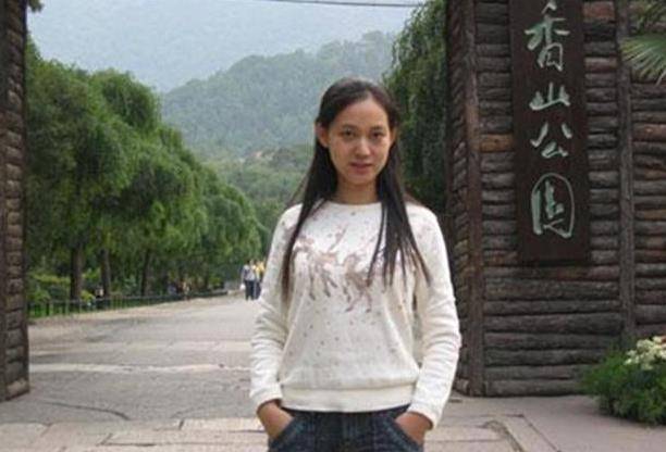 因30万曾两次被母亲送精神病院的女孩现已看淡一切剃度出家(图5)